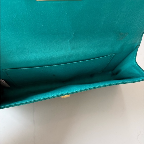 Elegant Teal Suede Clutch - Picture 4 of 6